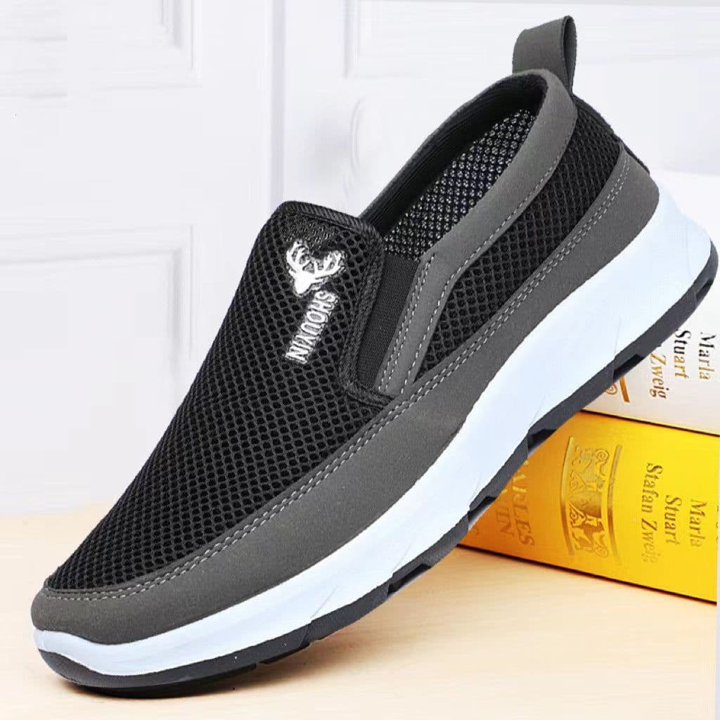 image-Spring Traditional Beijing Cloth Shoes