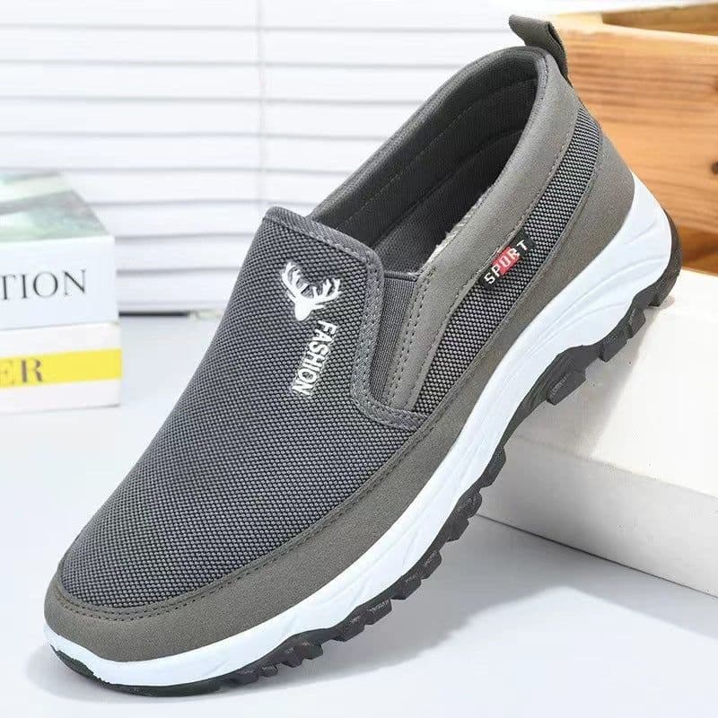 image-Spring Traditional Beijing Cloth Shoes