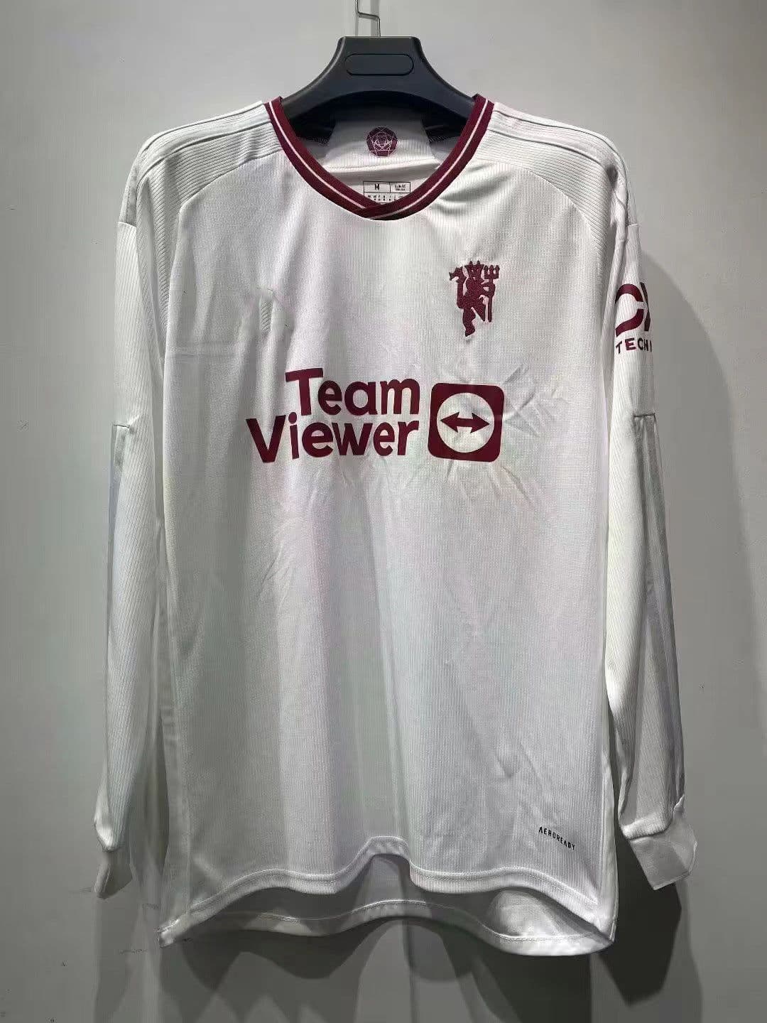 image-Manchester United Long Sleeve Jersey XXL