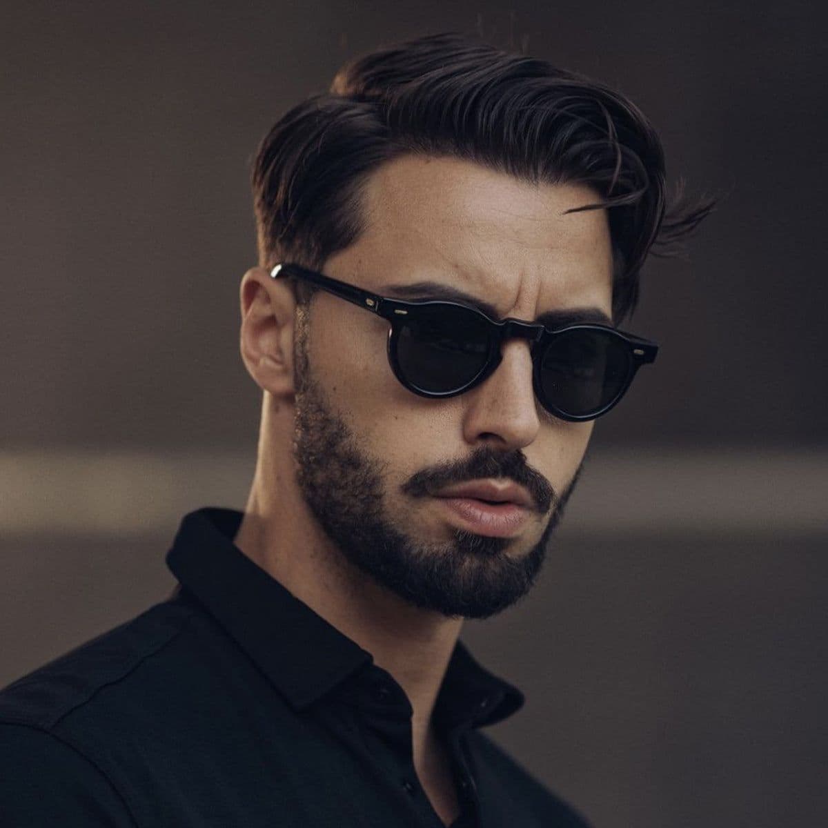 image-Men's Round Frame Retro Sunglasses