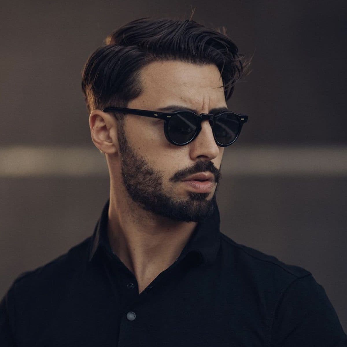 image-Men's Round Frame Retro Sunglasses