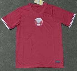 image-Bayern Munich Home Red White Striped Football Jersey XXL