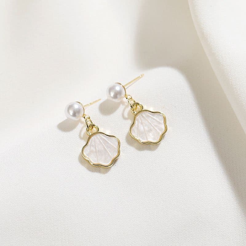 image-Fairy Pearl Light Luxury Ear Clips