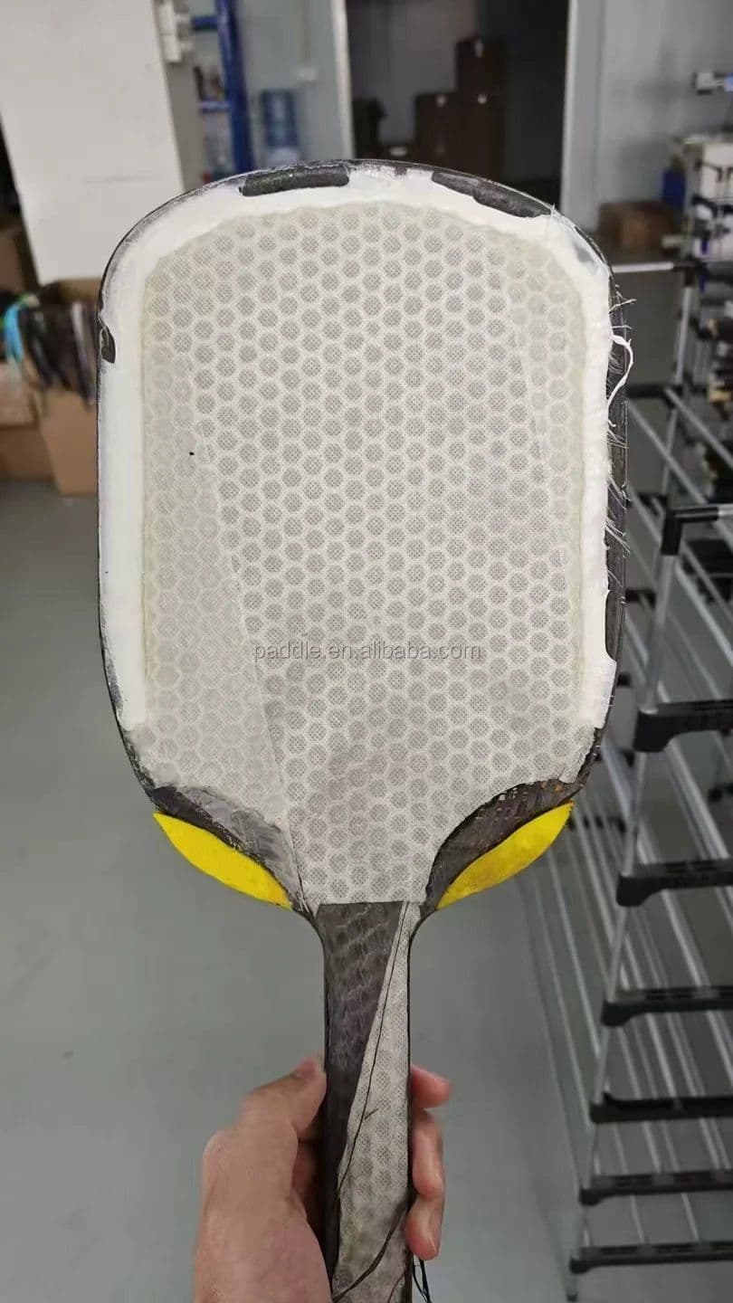 image-Boss Graf Pro Pickleball Paddle 14mm Honeycomb