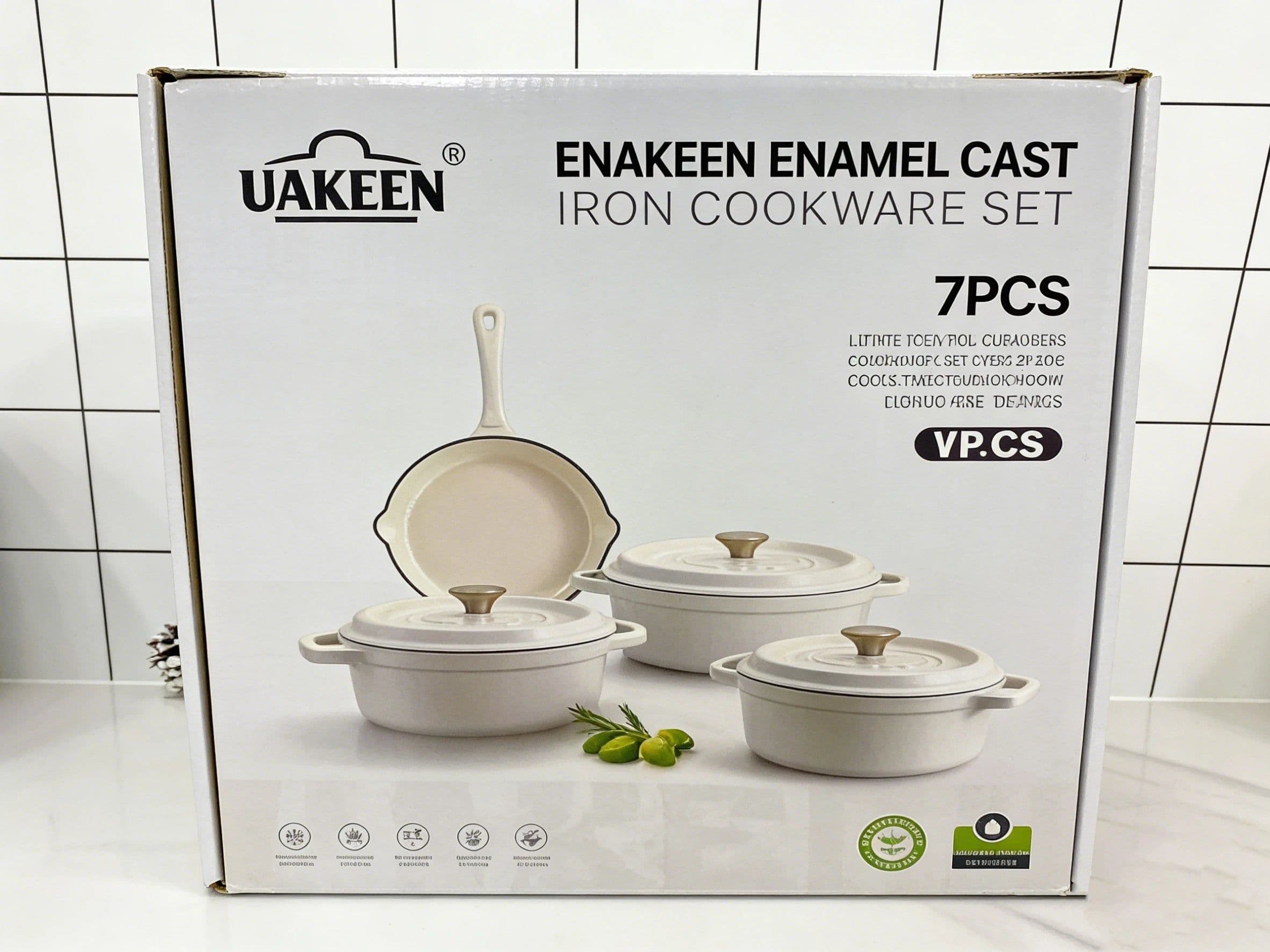 image-UAKEEN 7-Piece Enamel Cast Iron Cookware Set with Lids
