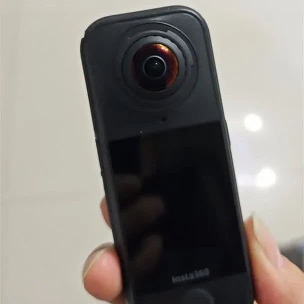 image-Hot Insta 360 X4 Air 8K HD Cmos Action Camera Standard Bundle Vlog Video Sport Camera Waterproof