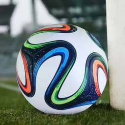 image-Football for Men and Women 2014 Match Size 5 Pu Adult Futebol Outdoor Sports Training Ball Professional Thickened Team Soccer