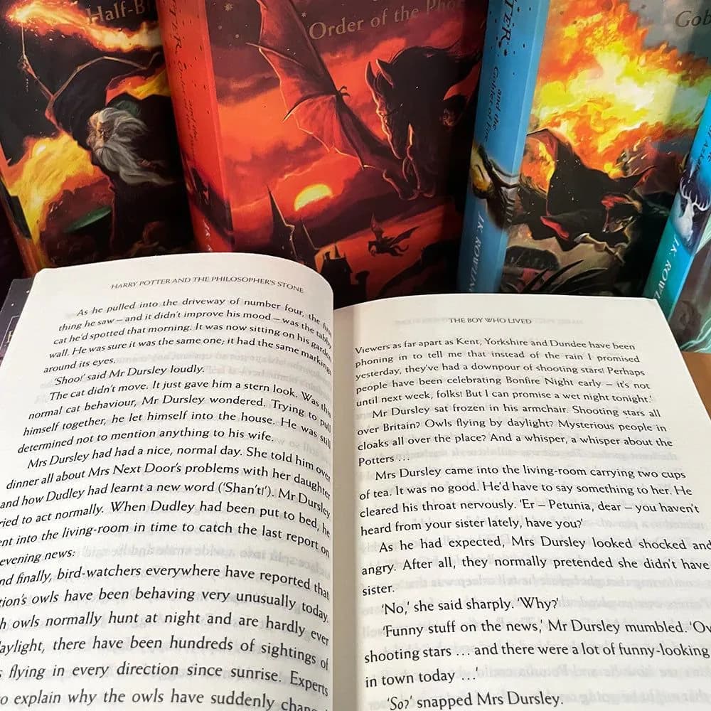image-Famous English Stories 8 Books Set Reading Library Kids Toys English Educational Gifts English Books English Novels