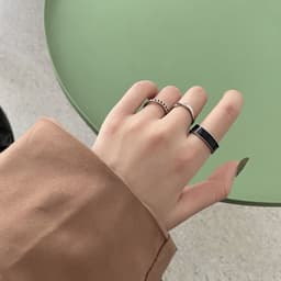 image-Korean version of three sets of combination drip ring female ins European and American high sense of luxury light luxury temperament golden open ring