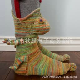image-New cross-border knitted crocodile socks Shark crocodile chameleon cartoon socks Cute animal wool knitted socks
