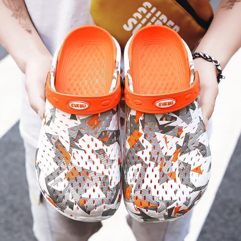 image-2021 new summer hole shoes men's beach Baotou sandals non-slip outdoor couple Korean tide sandals and slippers men's wholesale