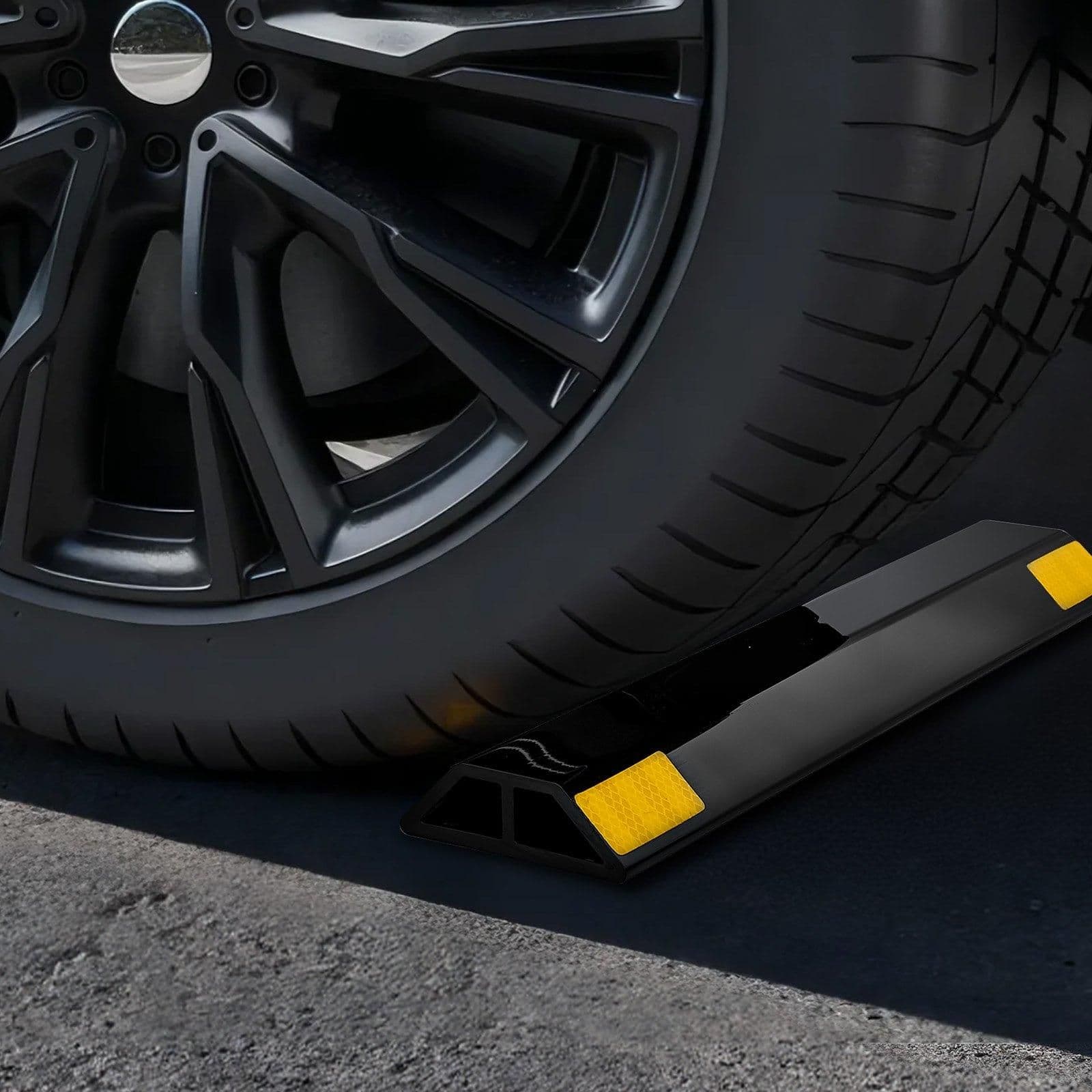 image-VEVOR 18" Heavy Duty Parking Stopper - 2 Pcs PP Curb with Strips