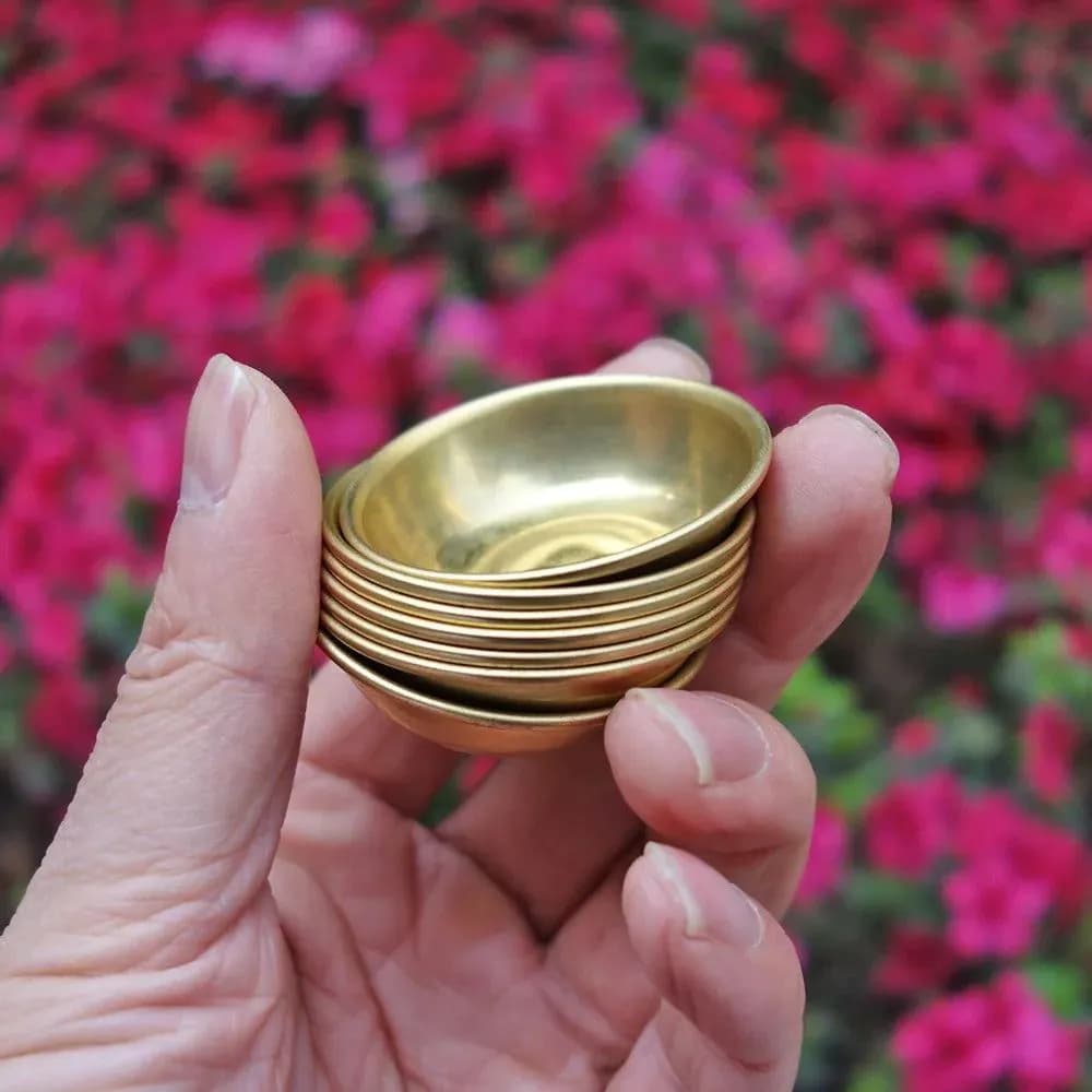 image-Buddha Worship Cup Offering Water Bowl Copper God Of Wealth Guanyin Tibetan Buddish Prayer Set Mini Home