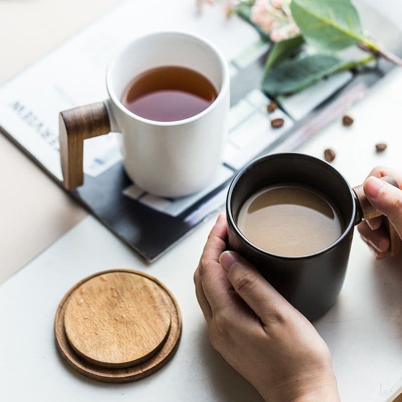 image-Creative Office Nordic Mug Wooden Handle With Lid Couple Water Cup Gift Box Set Retro Ceramic Mug