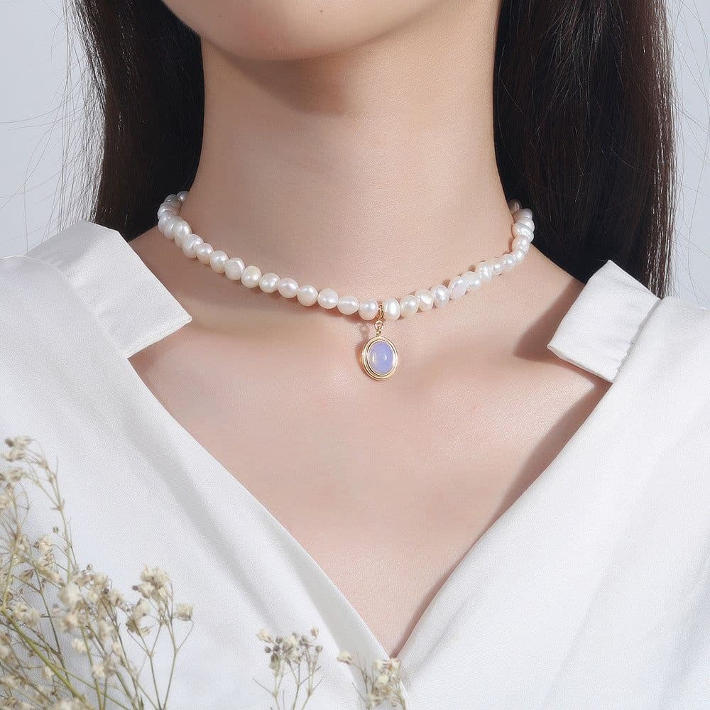 image-Round Medal Pearl Necklace Irregular Pearl