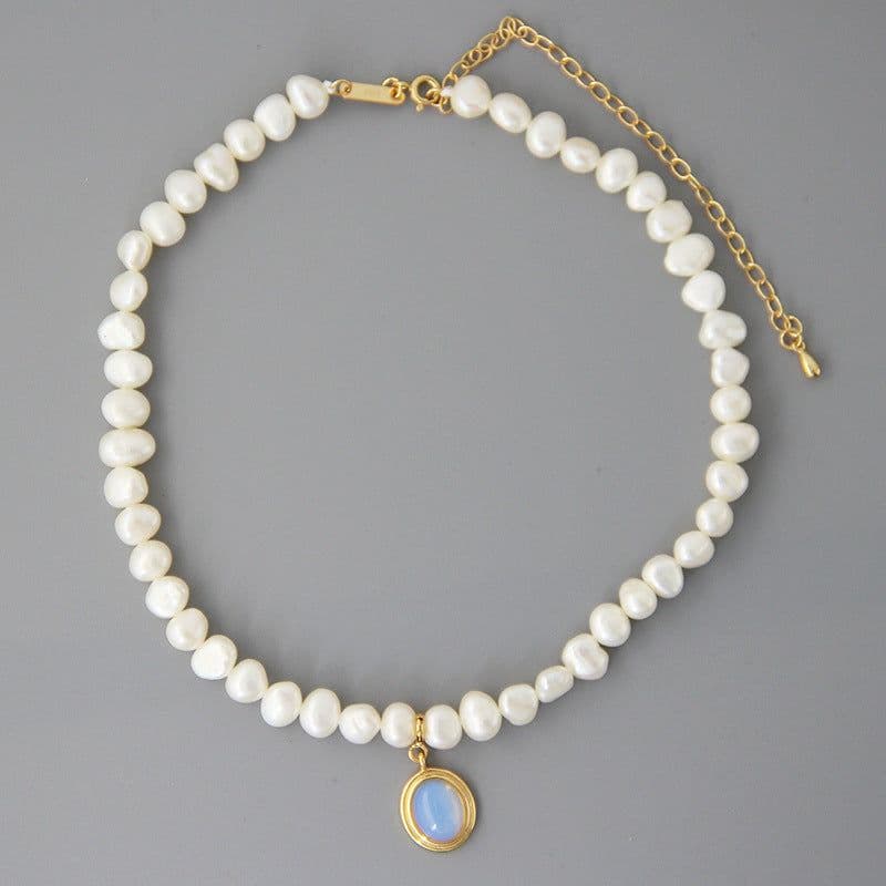 image-Round Medal Pearl Necklace Irregular Pearl