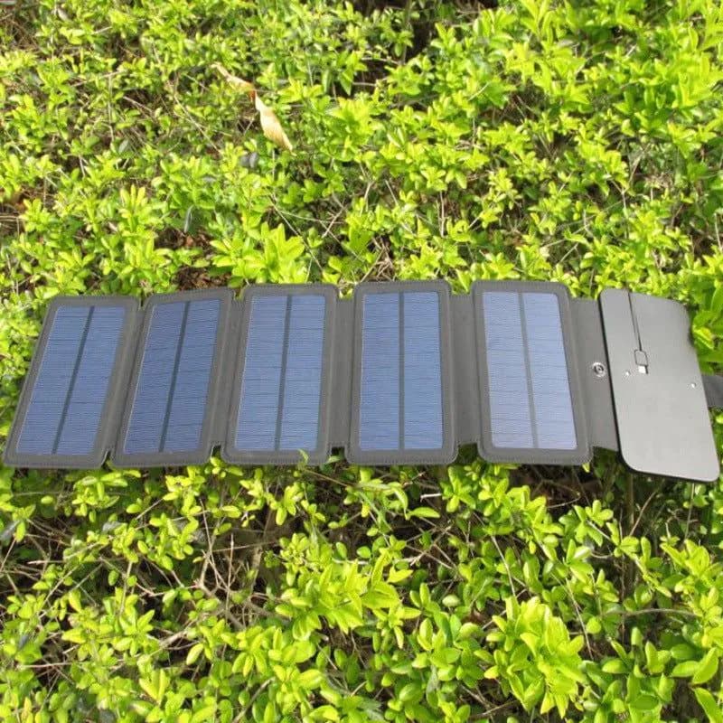 image-Outdoor 8W folding solar charger Direct charging collapsible solar package Off-road emergency mobile power supply
