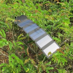 image-Outdoor 8W folding solar charger Direct charging collapsible solar package Off-road emergency mobile power supply