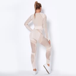 image-Seamless Knitted Absorbent Yoga Long-Sleeved Suit Yoga Wearsuit