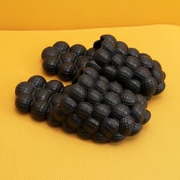 image-New Summer Fashion Massage Mesh Bubble Bathroom Slides Home Indoor Anti-Skid Shoes