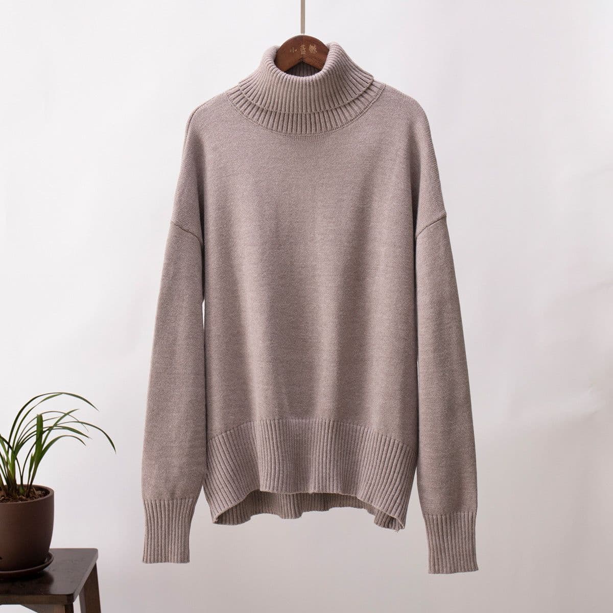 image-Women's Fashionable All-match Solid Color Turtleneck Sweater