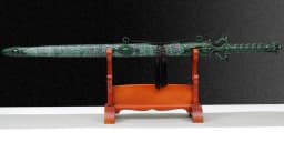 image-Green Green Dragon Longquan Sword Green Bamboo Fengyun Sword High-Manganese Steel Blade Self-Defense Cold Weapon Item