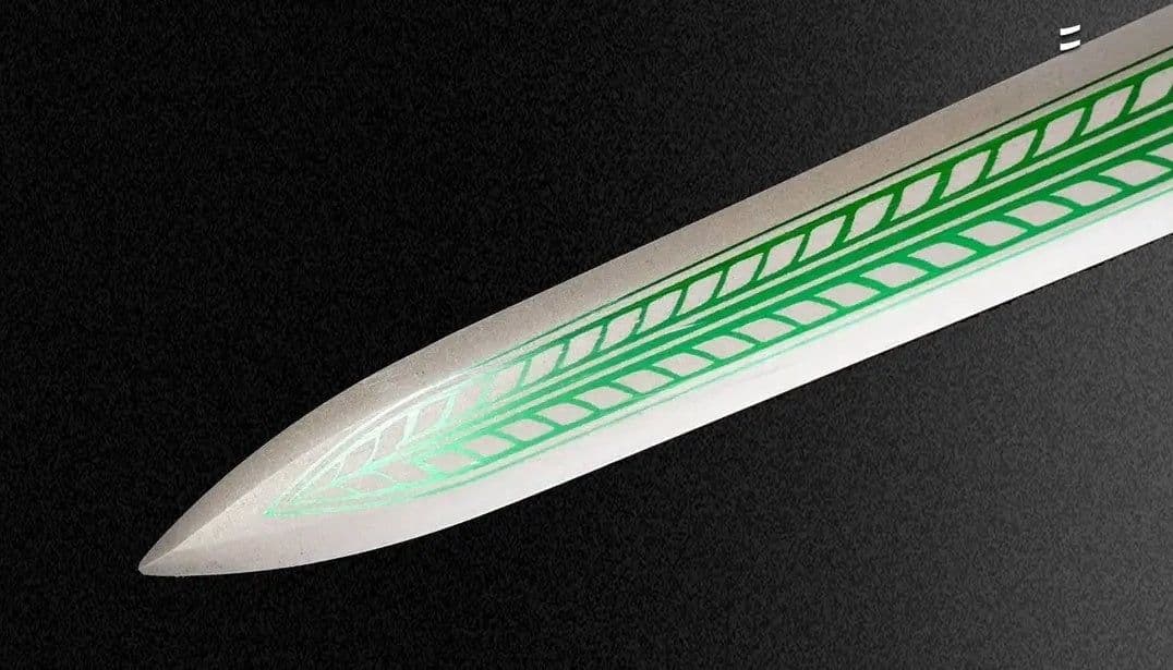 image-Green Green Dragon Longquan Sword Green Bamboo Fengyun Sword High-Manganese Steel Blade Self-Defense Cold Weapon Item