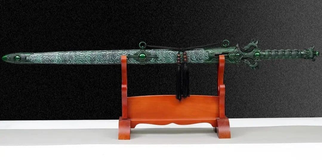 image-Green Green Dragon Longquan Sword Green Bamboo Fengyun Sword High-Manganese Steel Blade Self-Defense Cold Weapon Item