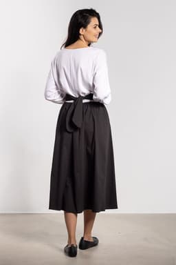 image-Skirt awama