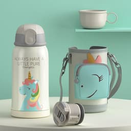 image-Baby water cup goes out to carry water cup