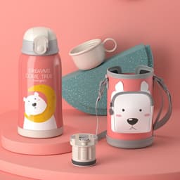 image-Baby water cup goes out to carry water cup