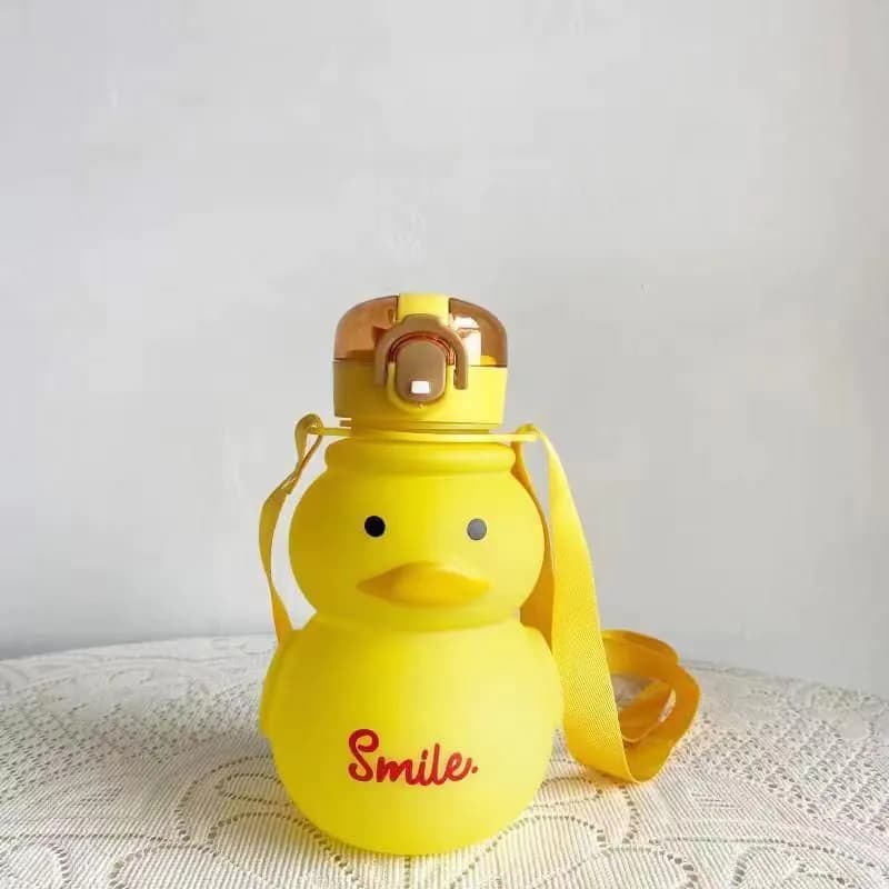 image-Small Capacity Piyopiyo Colored Water Cup