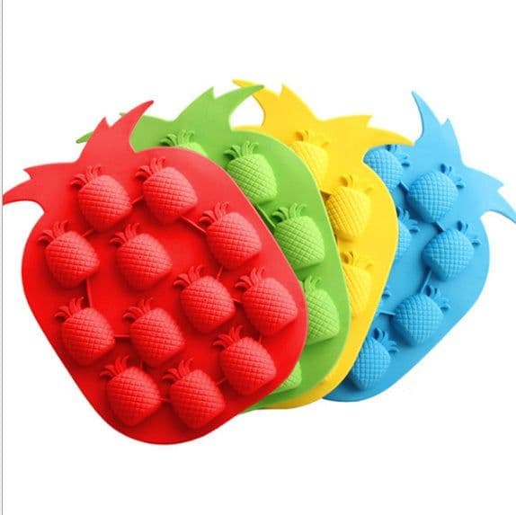 image-Creative 3D Skull Mold Ice Cube Tray Silicone Mold Soap Candle Moulds Sugar Craft Tools Bakeware Chocolate Moulds