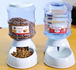 image-Cats Dogs Automatic Pet Feeder Drinking Water Fountains Large Capacity Plastic Pets Dog Food Bowl Water Dispenser
