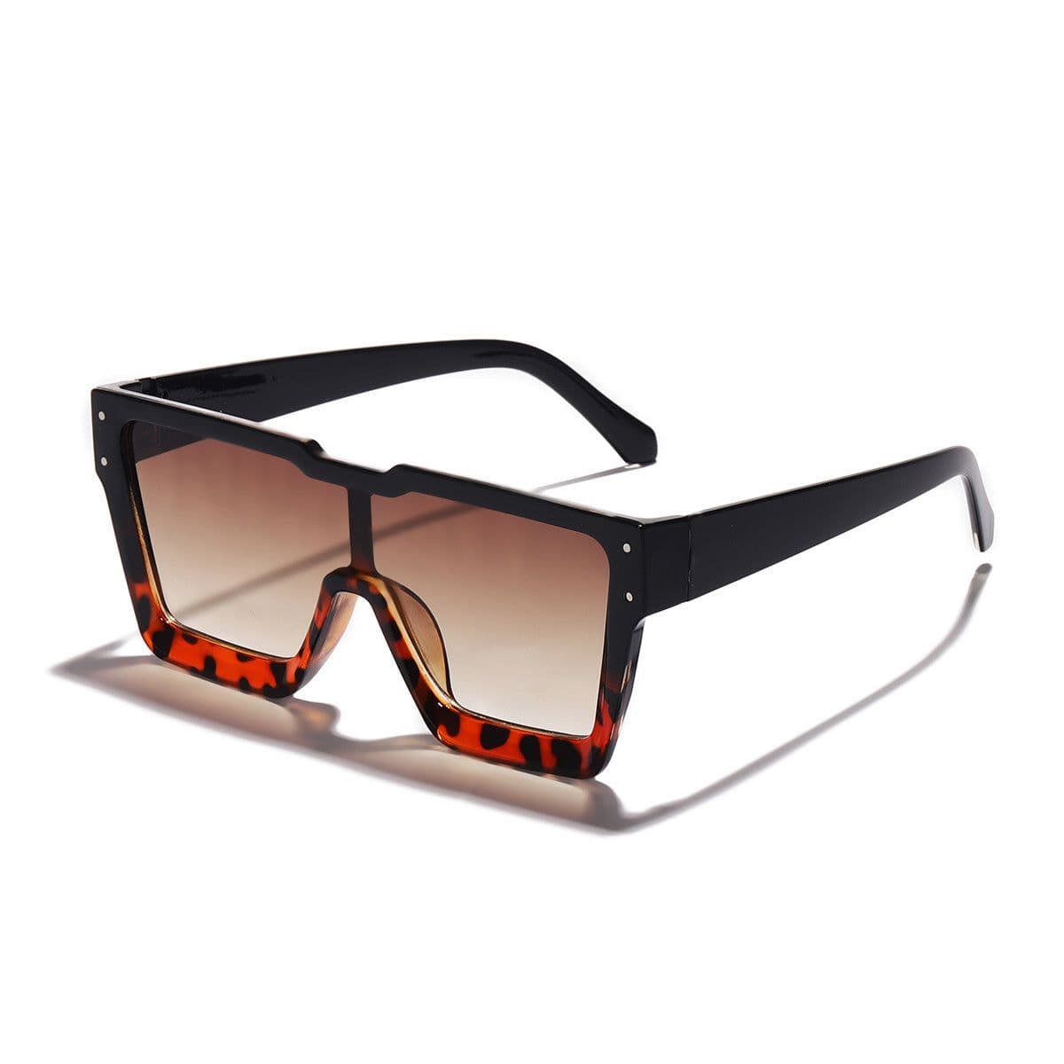 image-New European And American Personalized Large Rim Sunglasses One-piece Lens Ins Style Sports Goggles