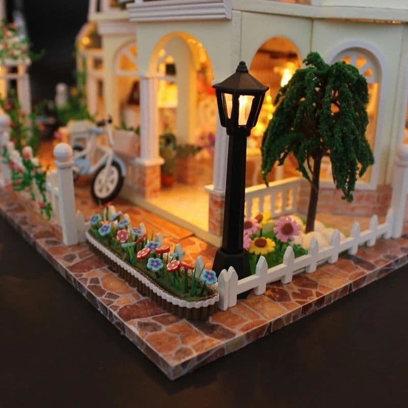image-DIY cabin toy building blocks