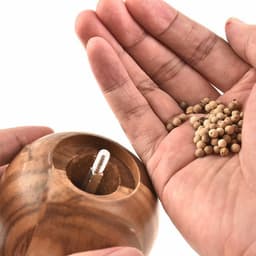 image-Manual pepper grinder