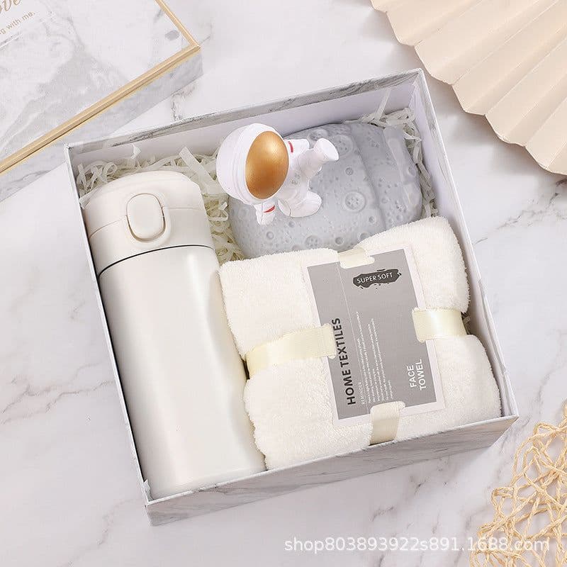 image-Christmas Business Partner Gift Set