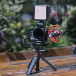image-Sports Camera Anti-fall Cold Boots Expand Vlog Camera Photography
