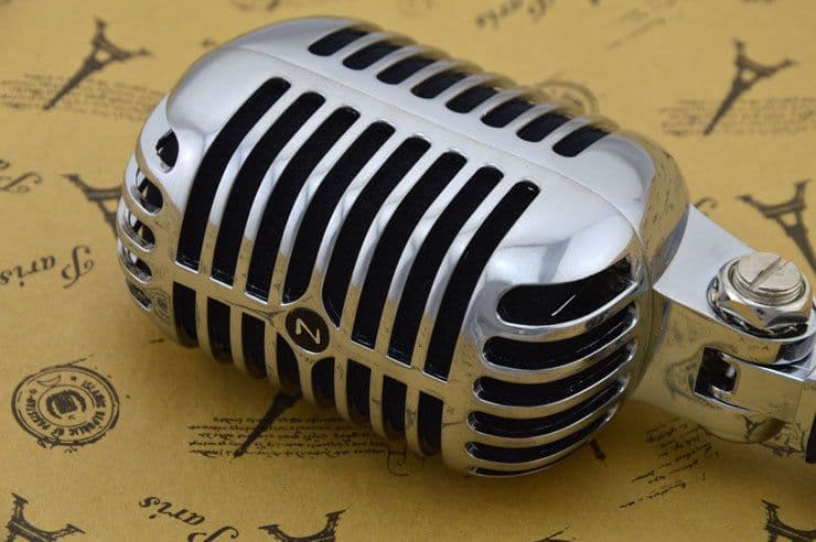 image-Rocking Retro Microphone Z6 KTV Karaoke Classical Microphone Jazz Microphone