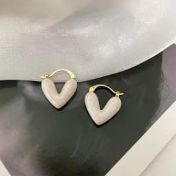 image-Star's same pearlescent color high-end drip glazed peach heart earrings French retro love earrings niche design earrings