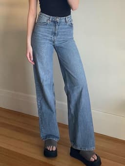 image-2022 New Fashion Straight Leg Denim Trousers Retro Loose Washed Loose High Waist Jeans for Women