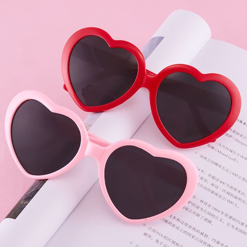 image-Light becomes love romantic glasses night vibrato net celebrity the same sunglasses tide peach heart sunglasses female tide 2021