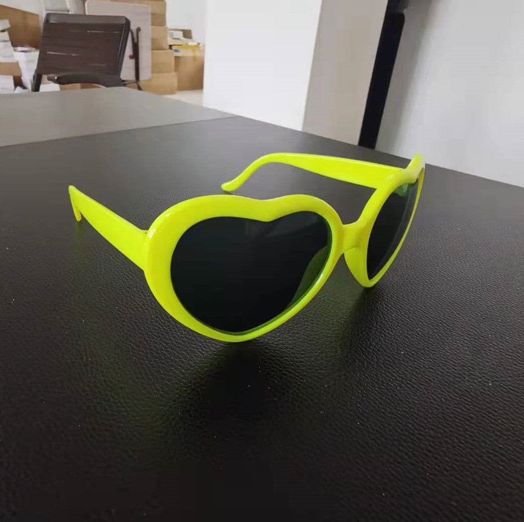 image-Light becomes love romantic glasses night vibrato net celebrity the same sunglasses tide peach heart sunglasses female tide 2021