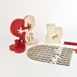 image-Heart-shaped Wooden Decoration Valentine's Day Gift