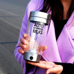 image-Creative Intelligent Automatic Mixing Cup Coffee Cup Instant Milk Tea Green Juice Grain Powder Dendrobium officinale Powder Electric Cup