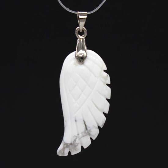 image-European and American Natural Crystal Angel Wing Pendant Carved Angel Wing Pendant Fashionable Women's Necklace Pendant