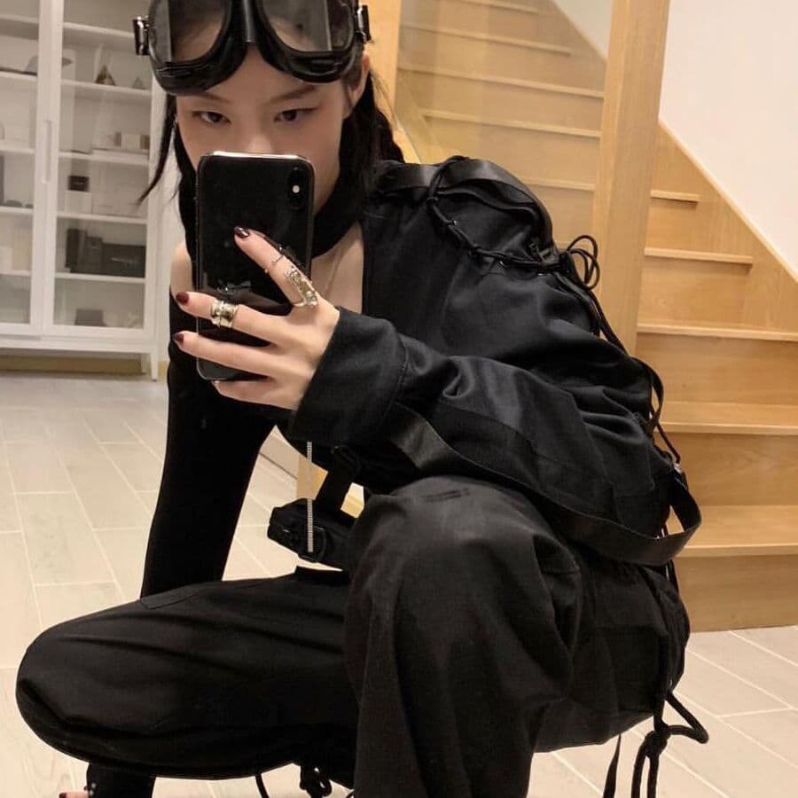 image-European and American cross-border foreign trade 2021 AliExpress spring/summer new style women's drawstring hanging neck metal buckle one-shoulder long-sleeved top