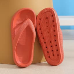 image-New flip-flops clip-on non-slip outdoor flat-bottom soft-bottom bathroom couples wear sandals and slippers casual thick-soled sandals