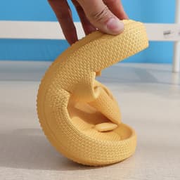 image-New flip-flops clip-on non-slip outdoor flat-bottom soft-bottom bathroom couples wear sandals and slippers casual thick-soled sandals